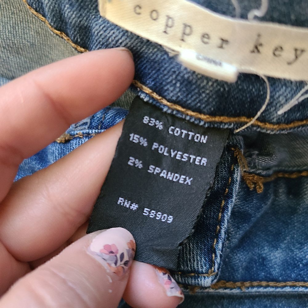 Copper Key Shorts - Picture 6 of 6